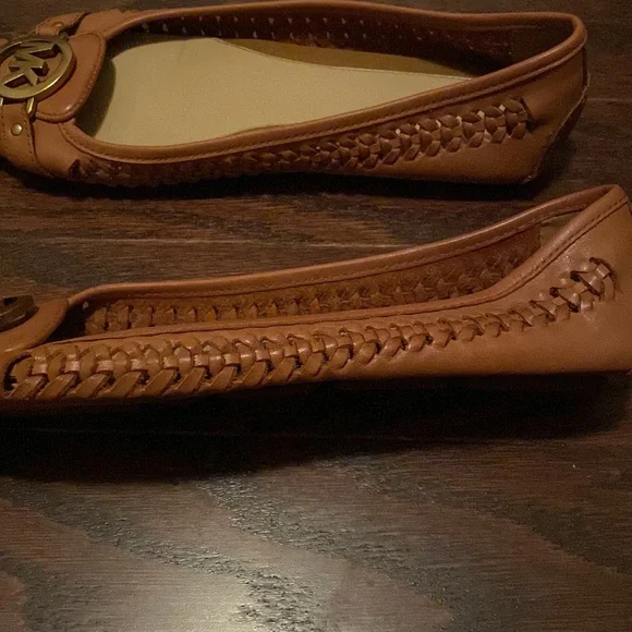 Michael Kors Leather Flats - Picture 8 of 8